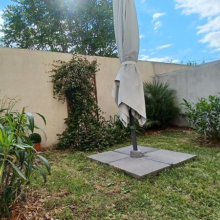 L'Isle Sur La Sorgue, Appartement 2 Pieces Jardin Parking Buitenkant foto